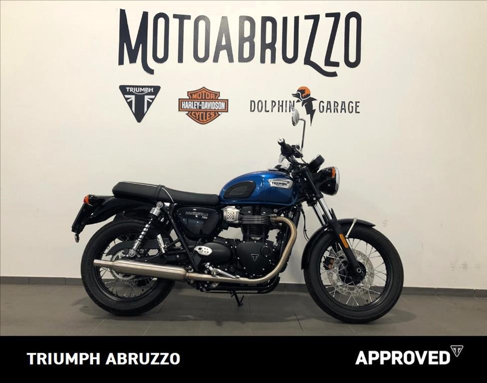 TRIUMPH Bonneville 900 T100 Chrome Edition